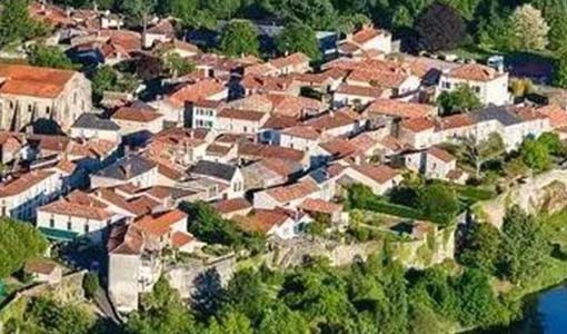 朝天回乡建别墅为什么一定要选专业乡墅公司